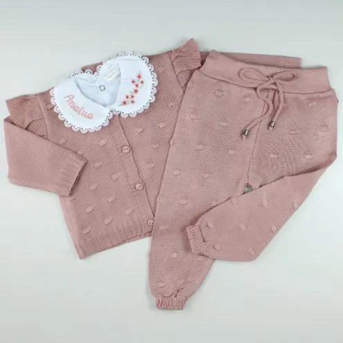 Saída De Maternidade Feminina Bebê Tricô 7 peças Lilly - ACOMPANHA BODY PERSONALIZADO                                                                        Rosê