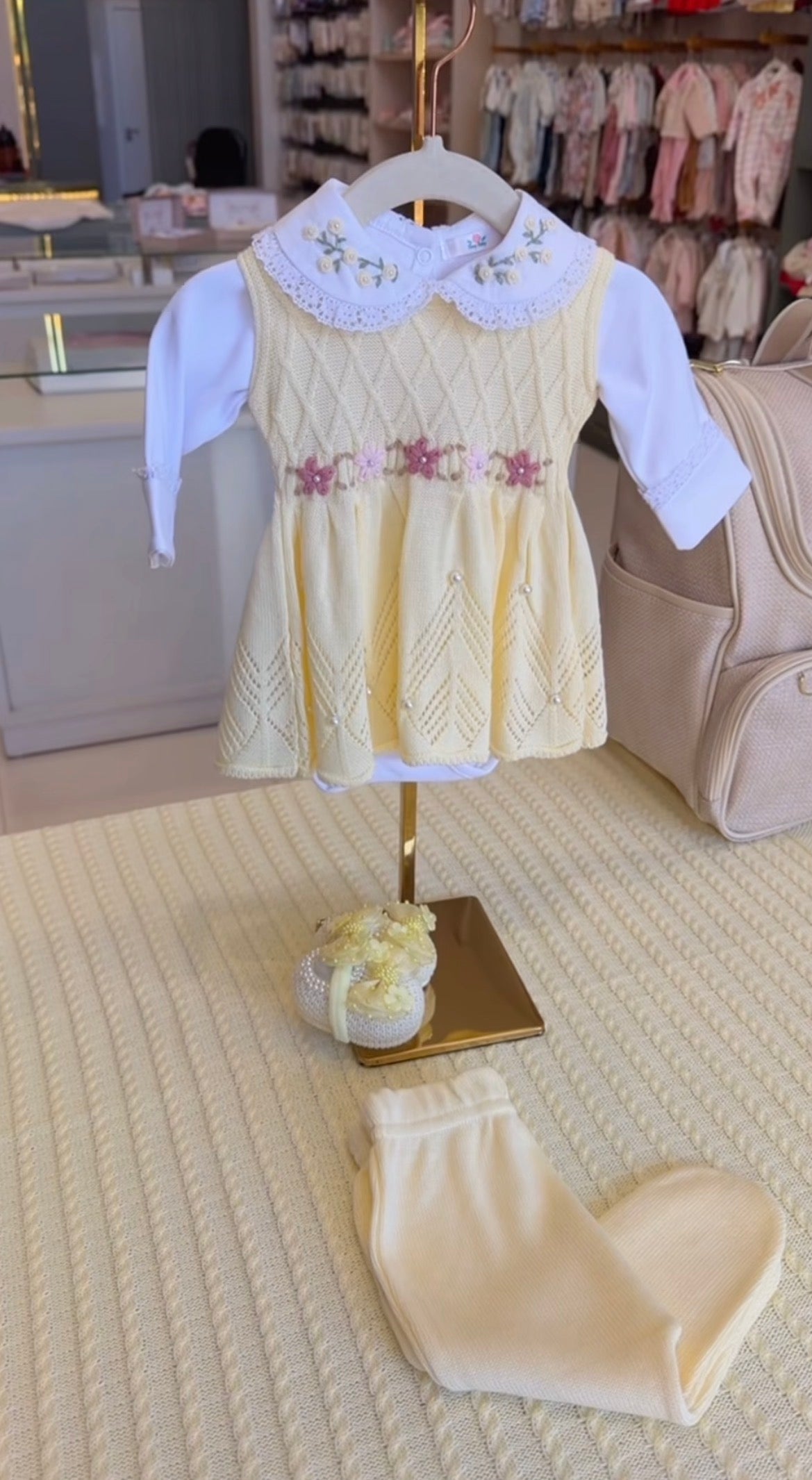 Kit Saída Maternidade Personalizável Completa feminina flores: Personalize Com o nome da sua  Bebê