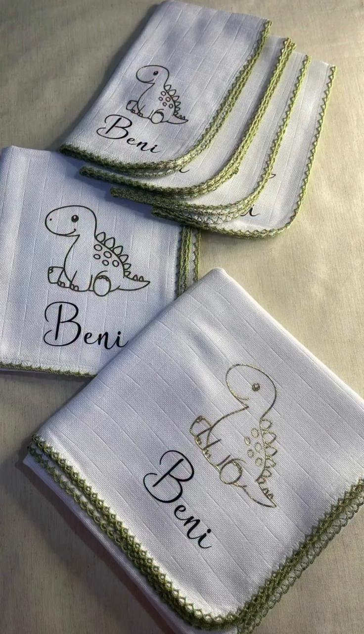 Kit de Fraldinha Completo e Personalizado com Nome do Neném | 10 Peças Personalizadas